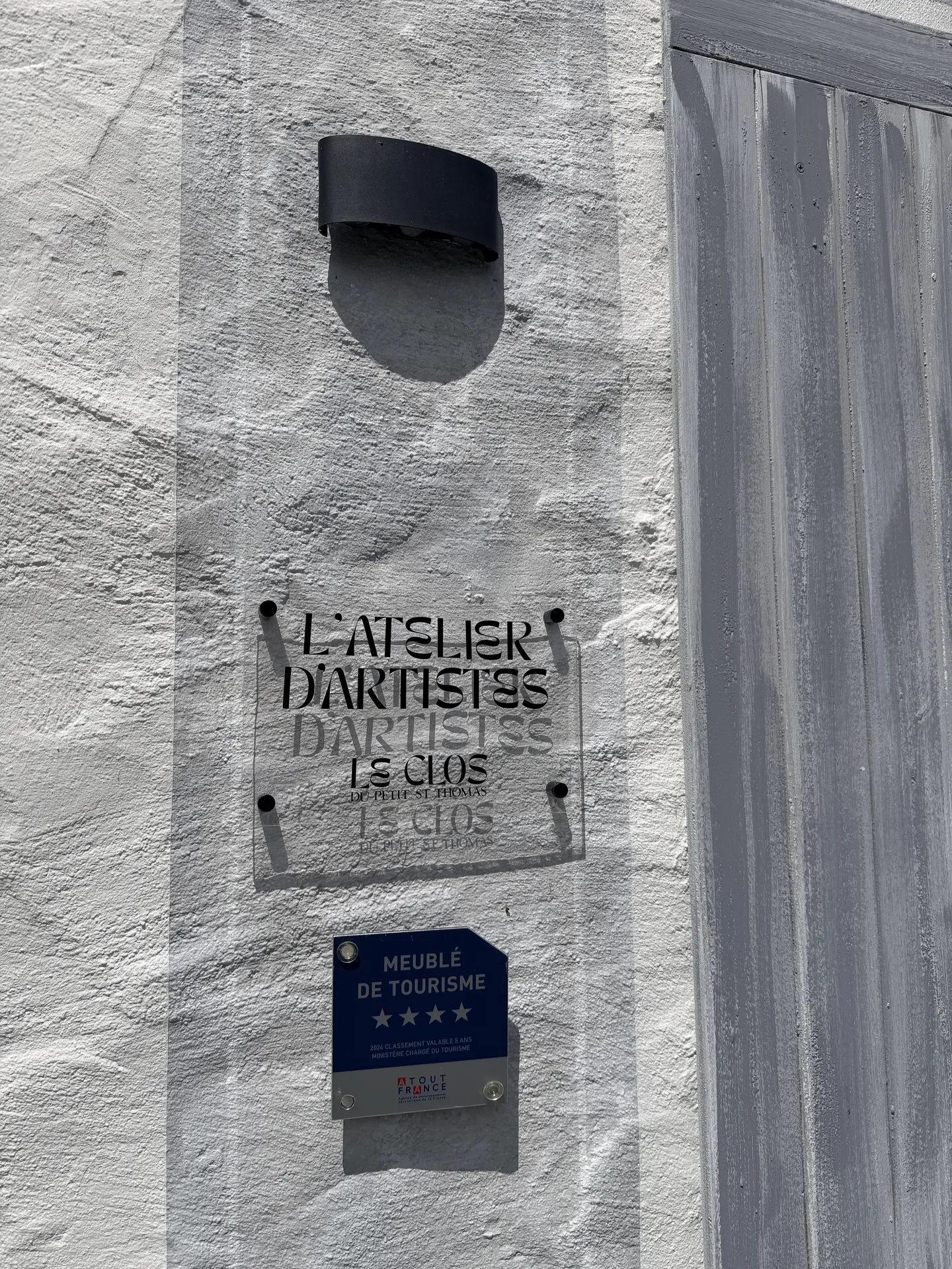 Private entrances — Le Clos